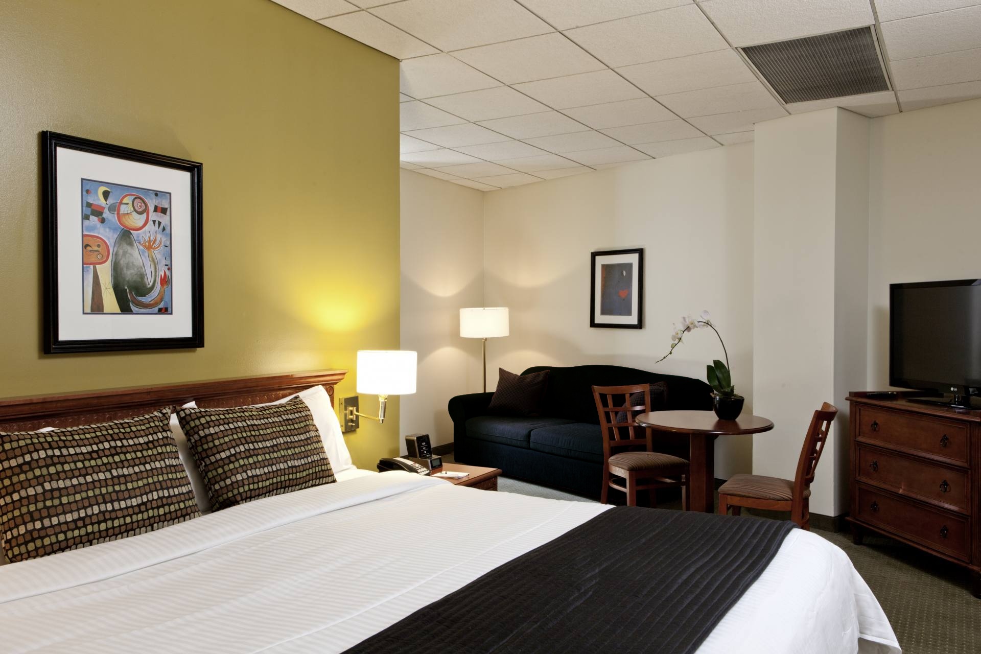 Broadway Plaza Hotel ©New Broadway Plaza Hotel ©New