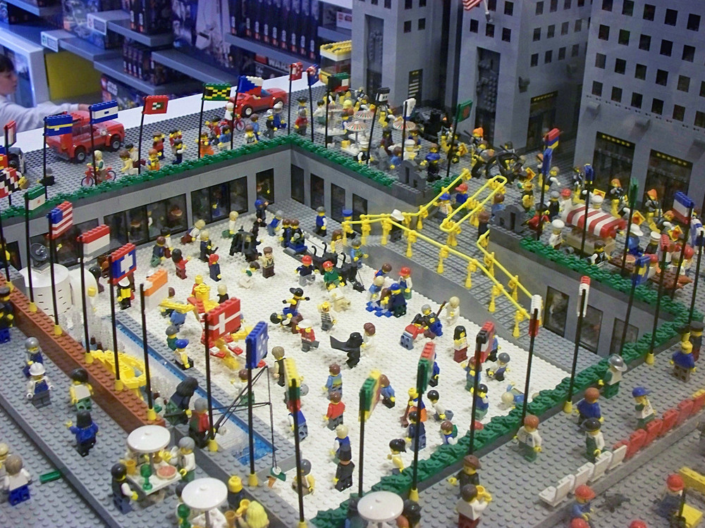 Lego Store ©New